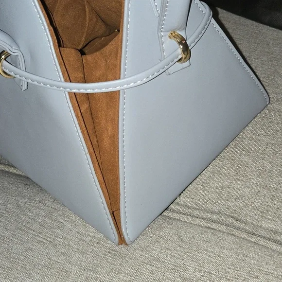 Aubrey Jai Pyramid Handbag 🤩🥰😍 - Picture 9 of 10